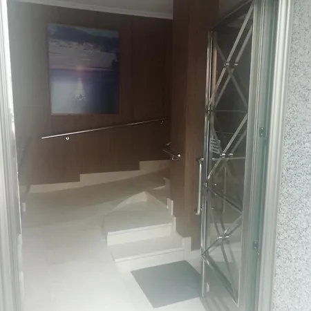 Centrico Y Amplio Piso Con Parking