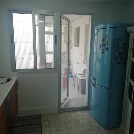 Centrico Y Amplio Piso Con Parking